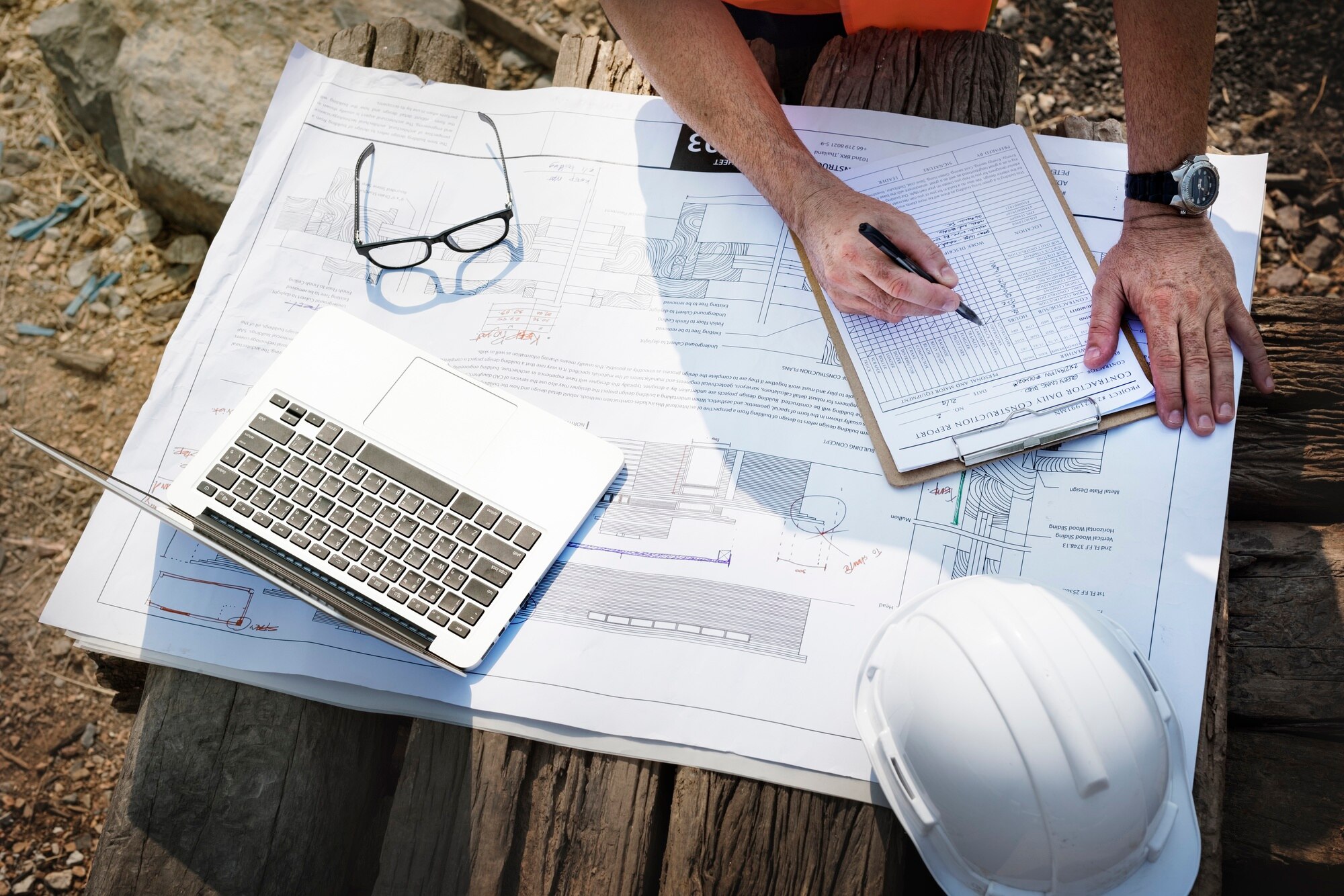 site engineer construction site 53876 42833 (1)